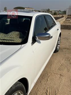 کرایسلەر 300